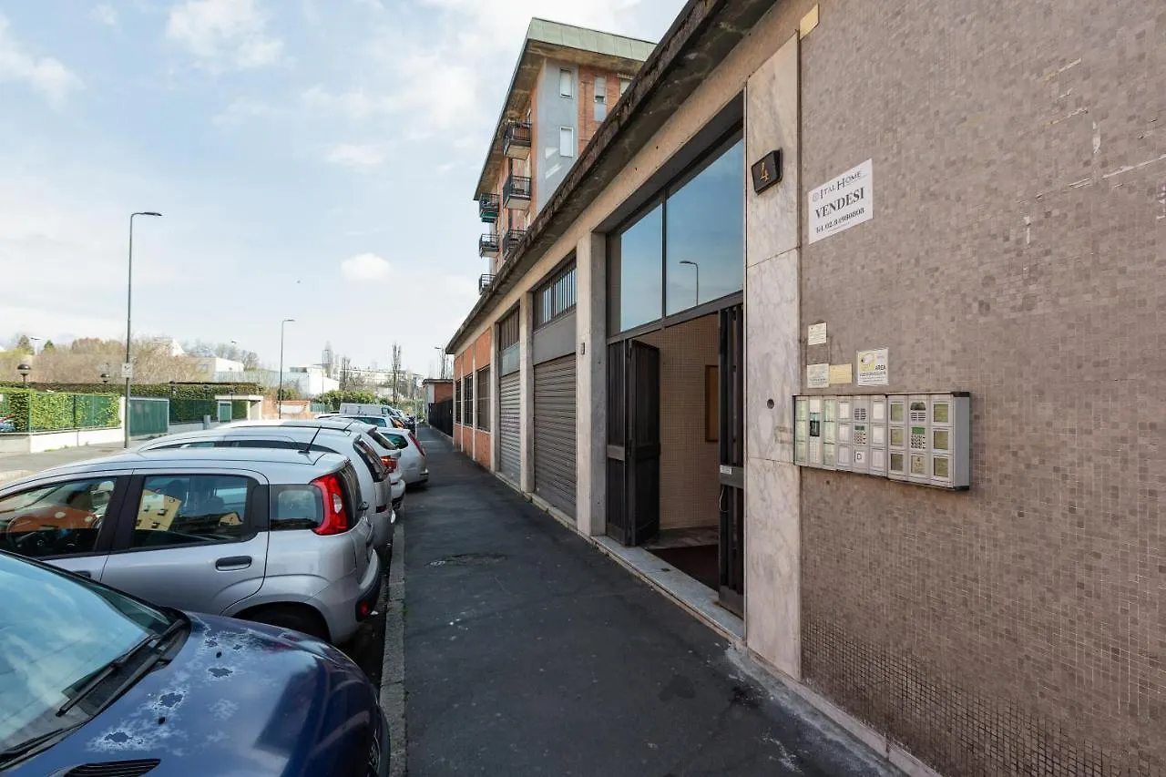 Dergano Comfy Apartment - 250 M Far From M3 Milano 0*,  Italia